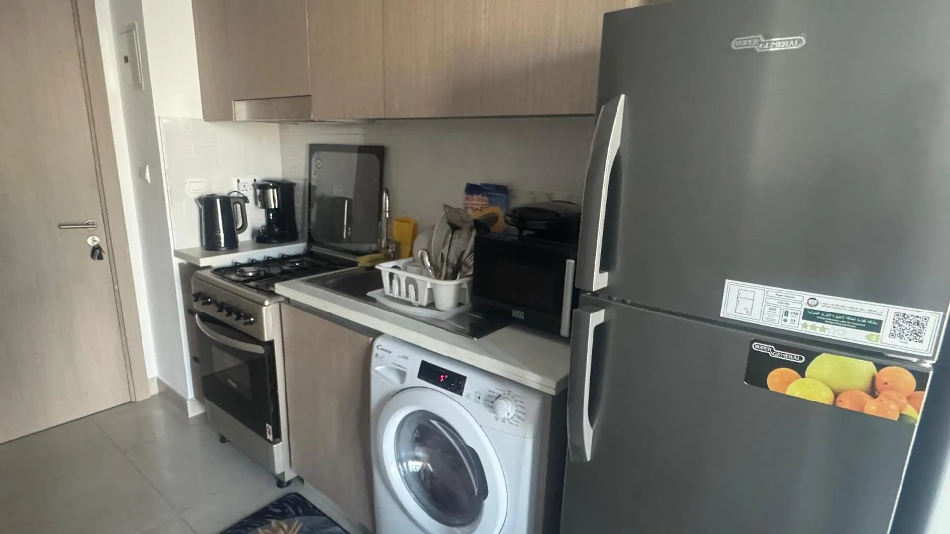 Apartment Double Bed, Prime Location, Beach Access,Pool View Sharjah