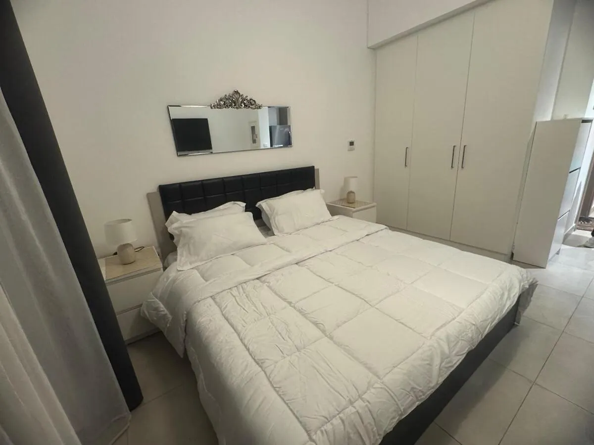 Apartment Double Bed, Prime Location, Beach Access,Pool View Sharjah United Arab Emirates