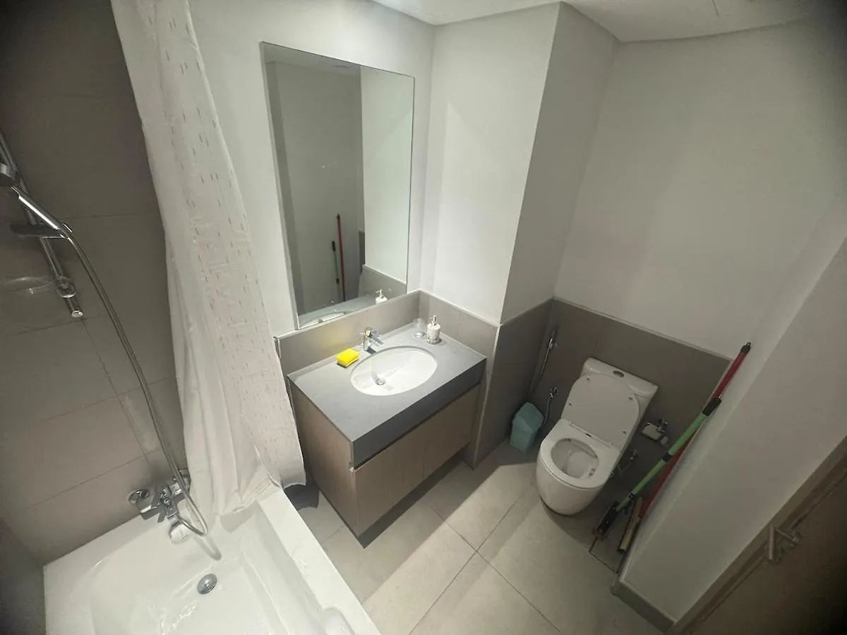 Double Bed, Prime Location, Beach Access,Pool View Sharjah 0*,