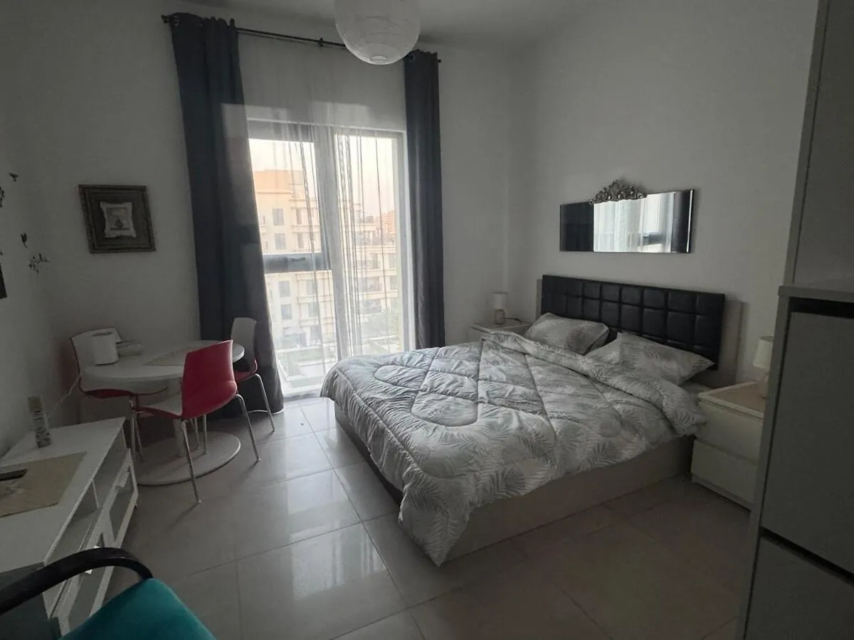 Double Bed, Prime Location, Beach Access,Pool View Sharjah