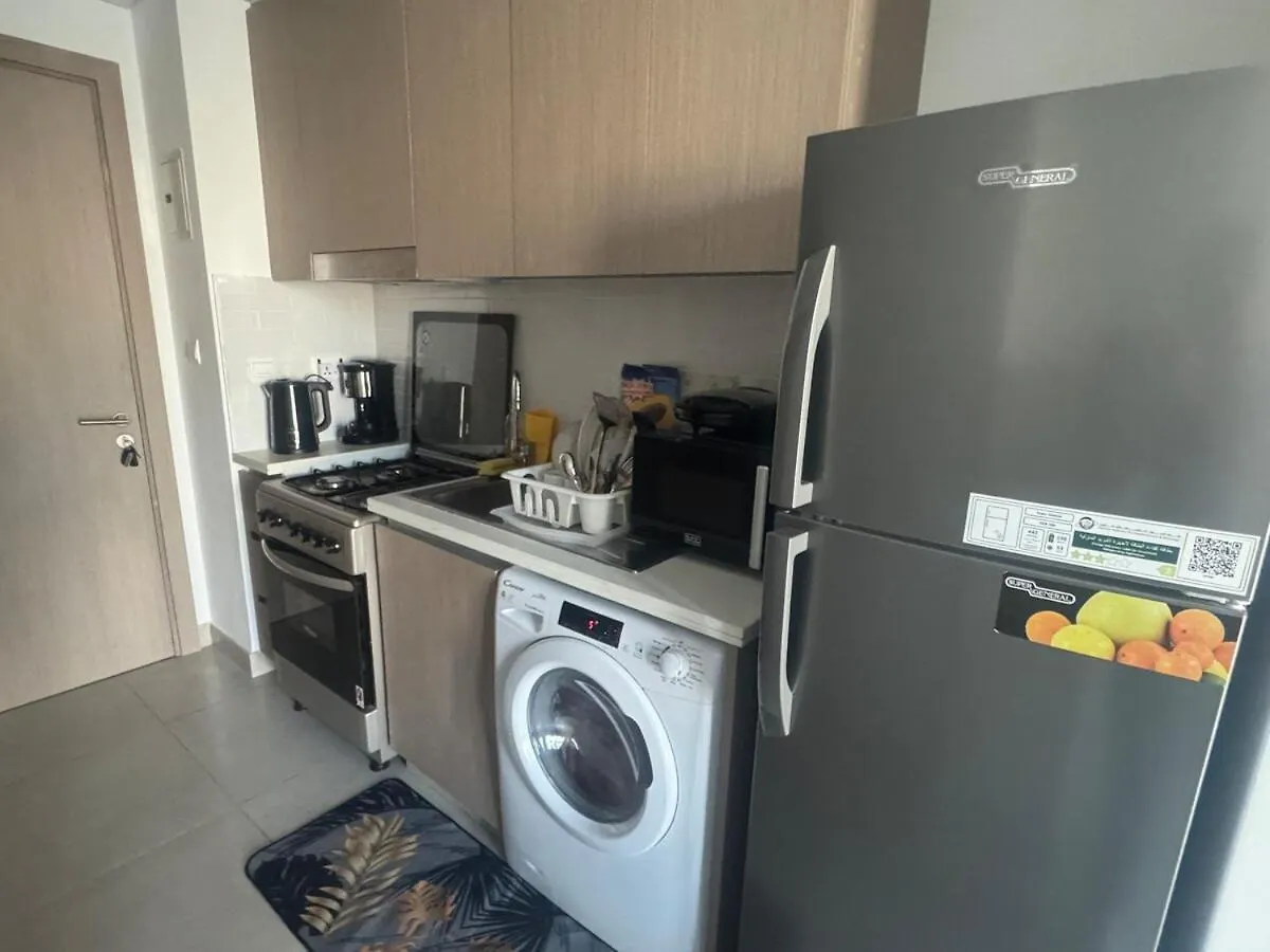 Apartment Double Bed, Prime Location, Beach Access,Pool View Sharjah